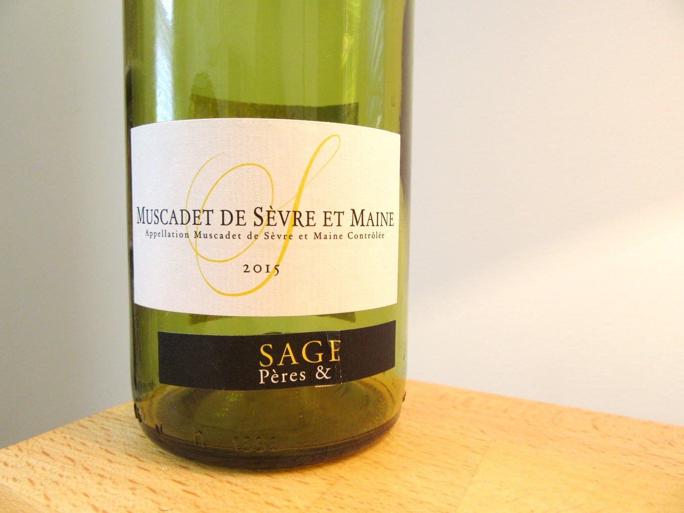 Saget Pères & Fils, Muscadet de Sèvre et Maine 2015, Loire, France, Wine Casual