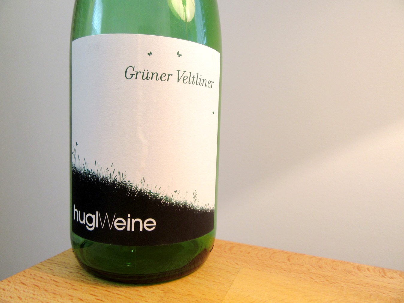 Hugl Weine, Grüner Veltliner 2015, Niederösterreich, Austria, Wine Casual