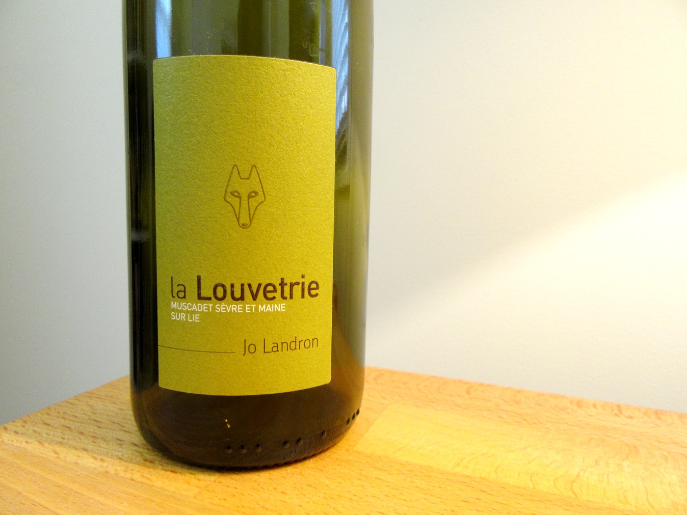 Jo Landron, La Louvetrie Muscadet Sevre et Maine Sur Lie 2015, Loire Valley, France, Wine Casual