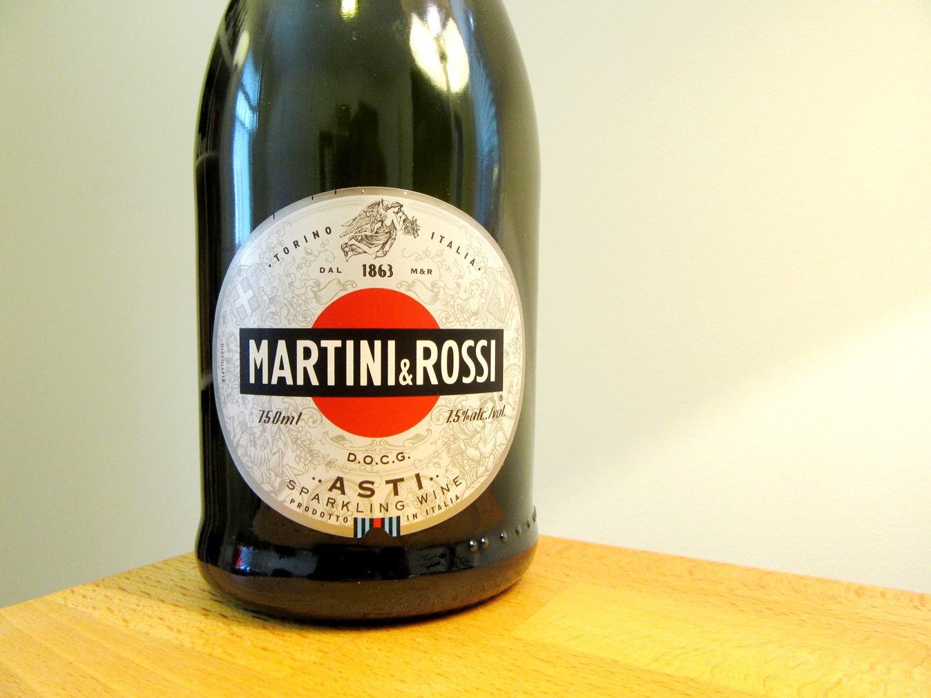 Martini & Rossi, Asti DOCG, Piedmont, Italy, Wine Casusal