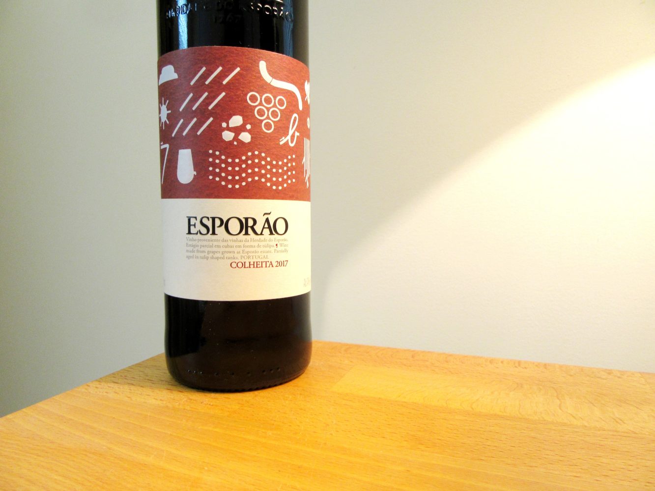 Esporao, Colheita Red 2017, Vinho Regional Alentejano, Portugal, Wine Casual