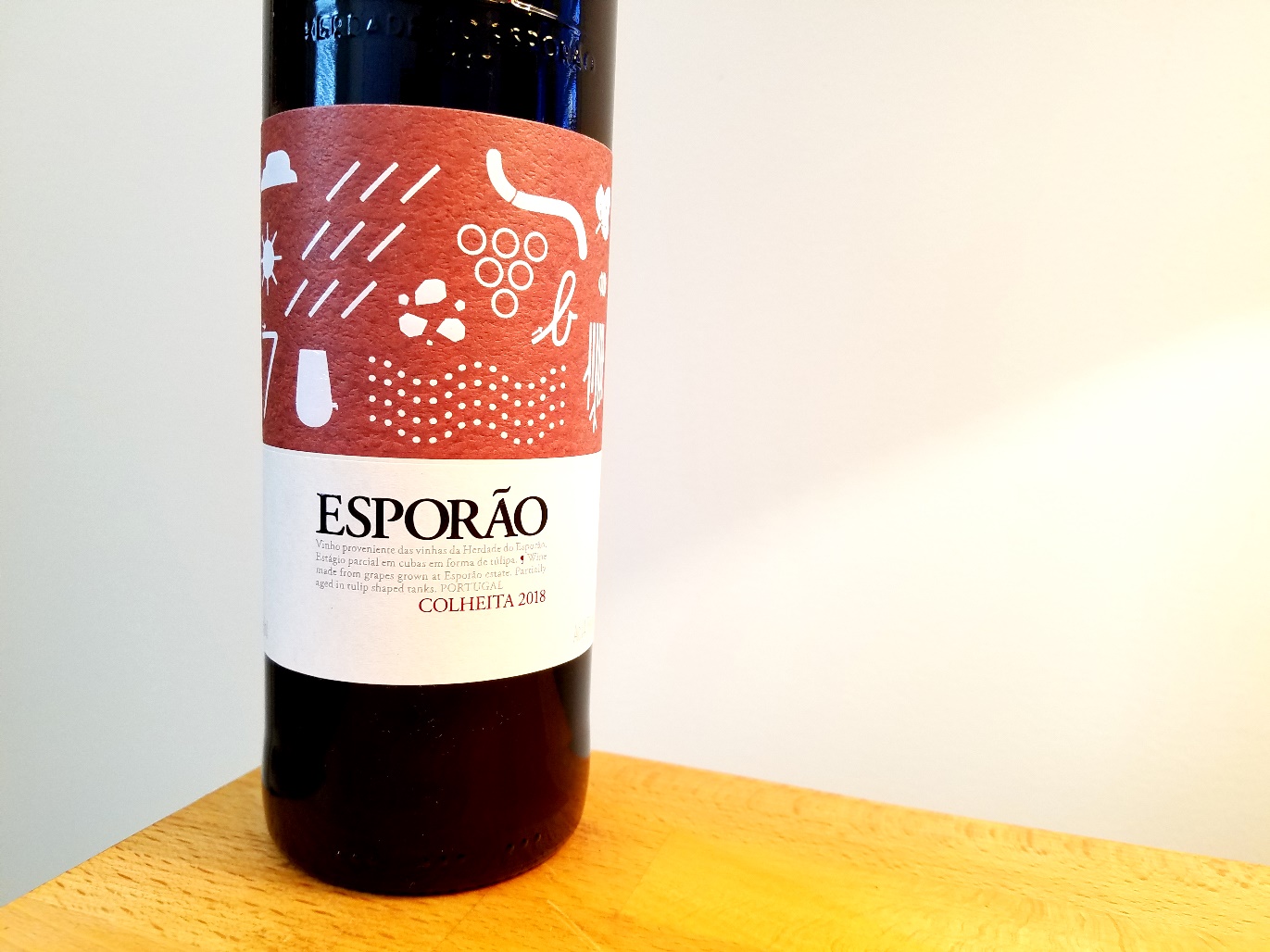 Herdade do Esporão, Colheita Red 2018, Vinho Regional Alentejano, Portugal, Wine Casual
